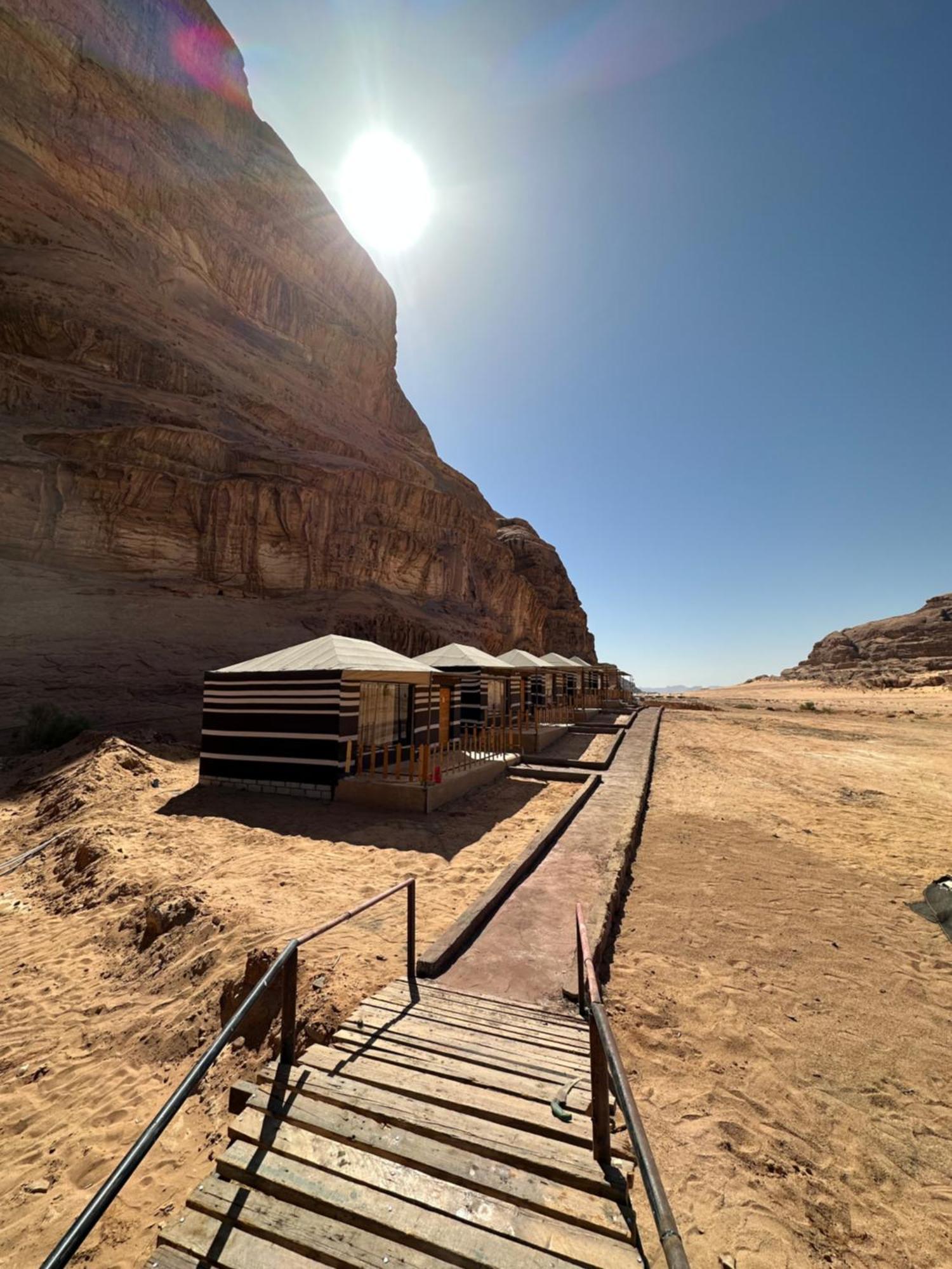 Отель Zawaideh Desert Camp Вади-Рам Экстерьер фото